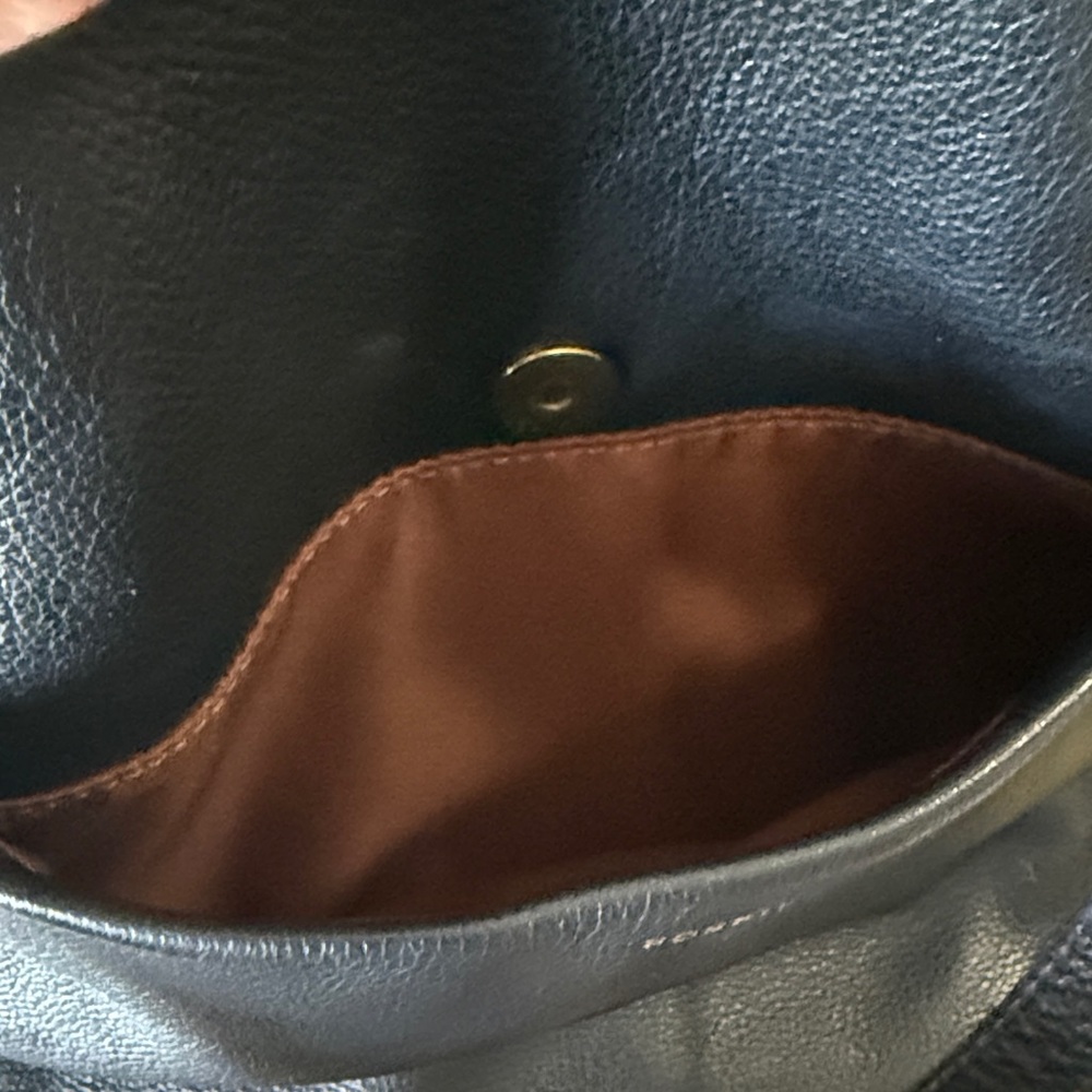 Fossil Black Pebbled Leather Tote - Picture 7 of 10